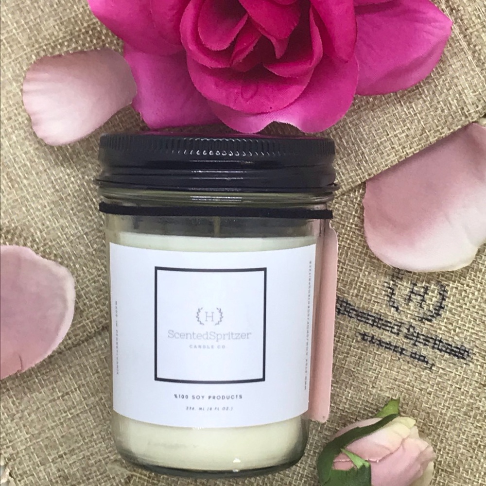 Blush - 8 oz. Soy Jar Candle w/burlap bag